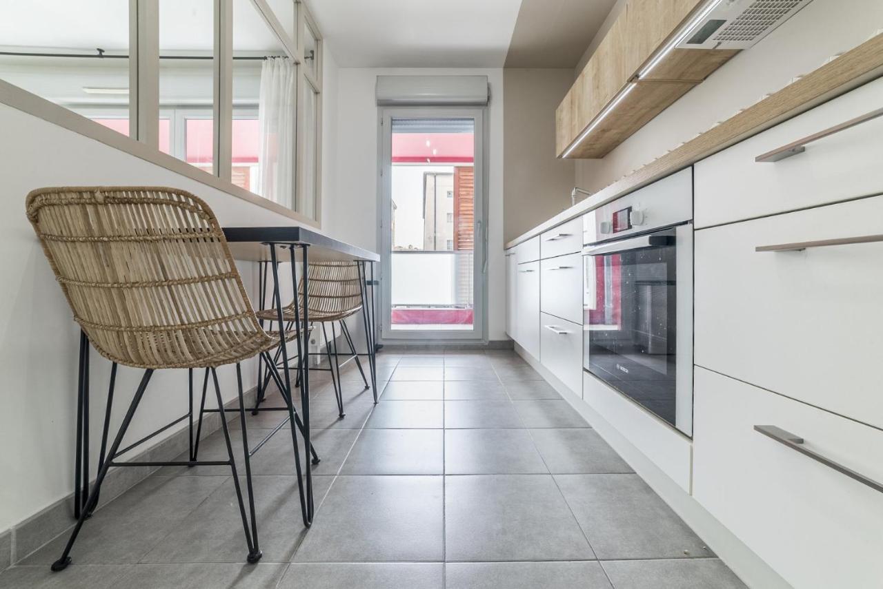 Elegant T3 Au Panier Vieux Port Avec Terrasse Privee Et Parking Apartment Marseille Ngoại thất bức ảnh